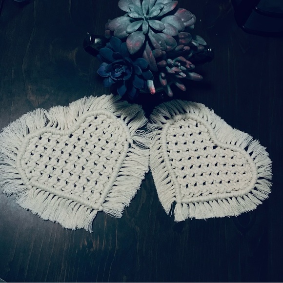 Beautiful BÖHÖ Handmade Heart Shaped Macrame Coaster by Laney> @soul_embellish - Picture 9 of 16